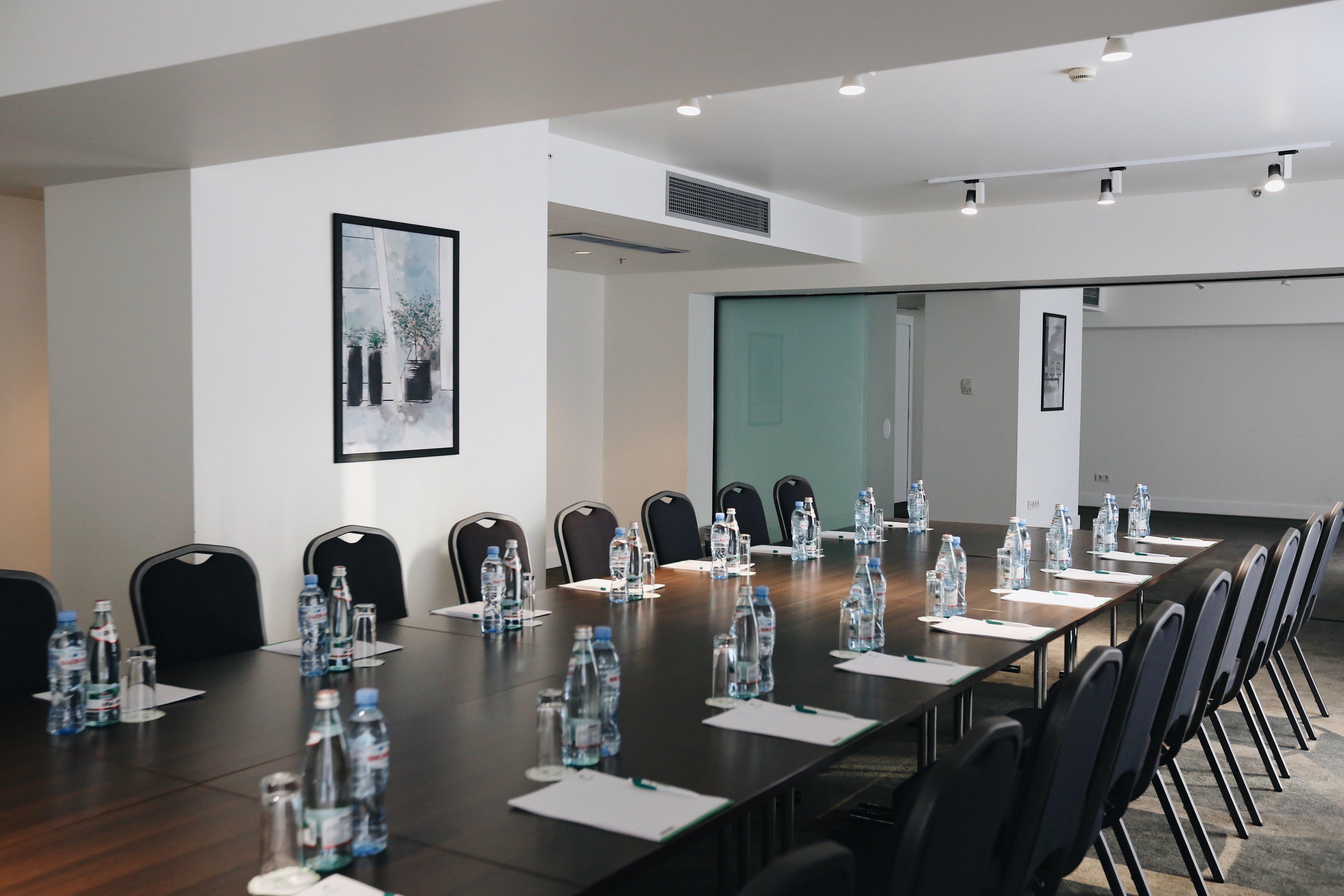 Holiday Inn - Tbilisi By Ihg Exterior photo