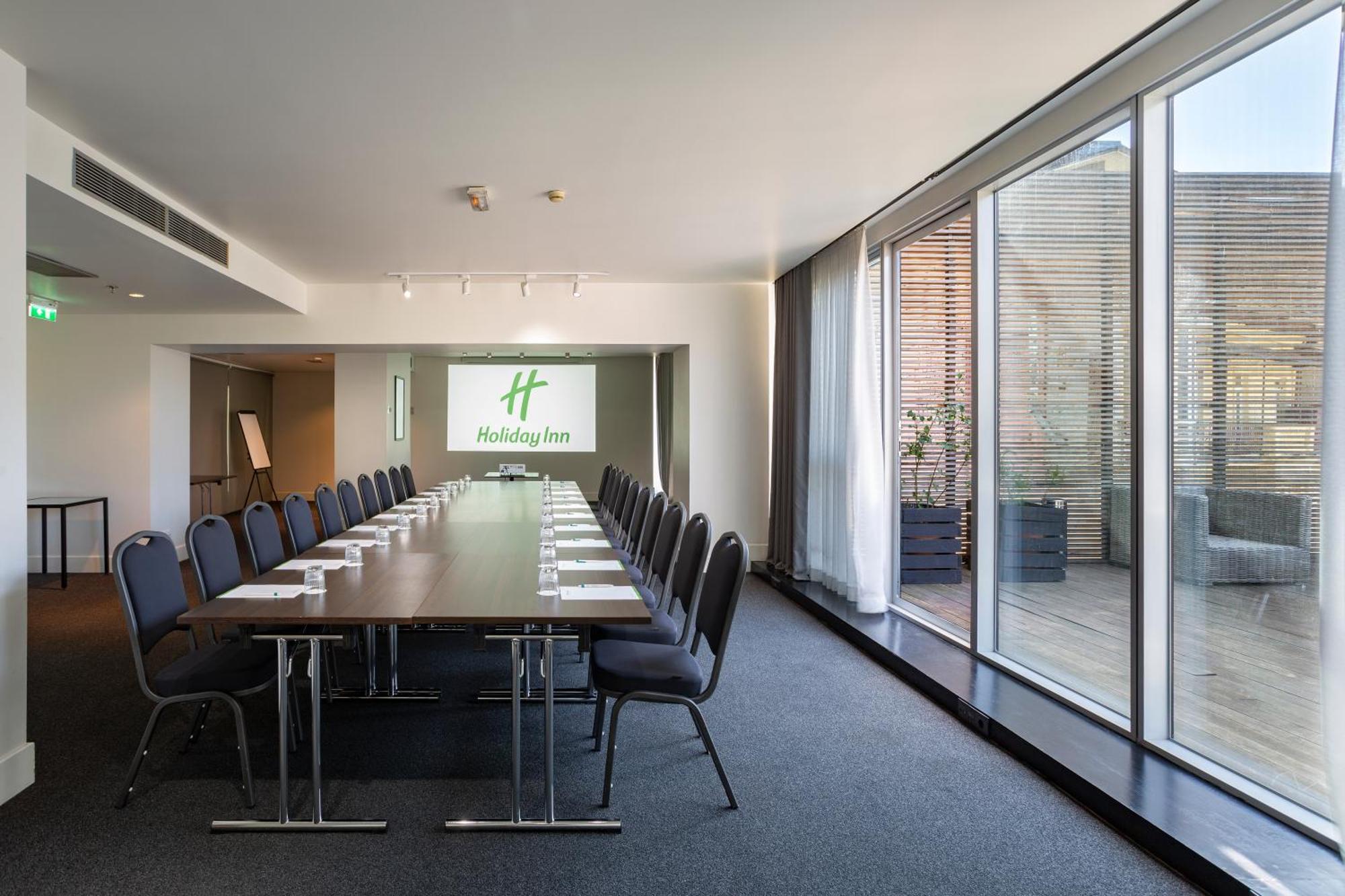 Holiday Inn - Tbilisi By Ihg Exterior photo