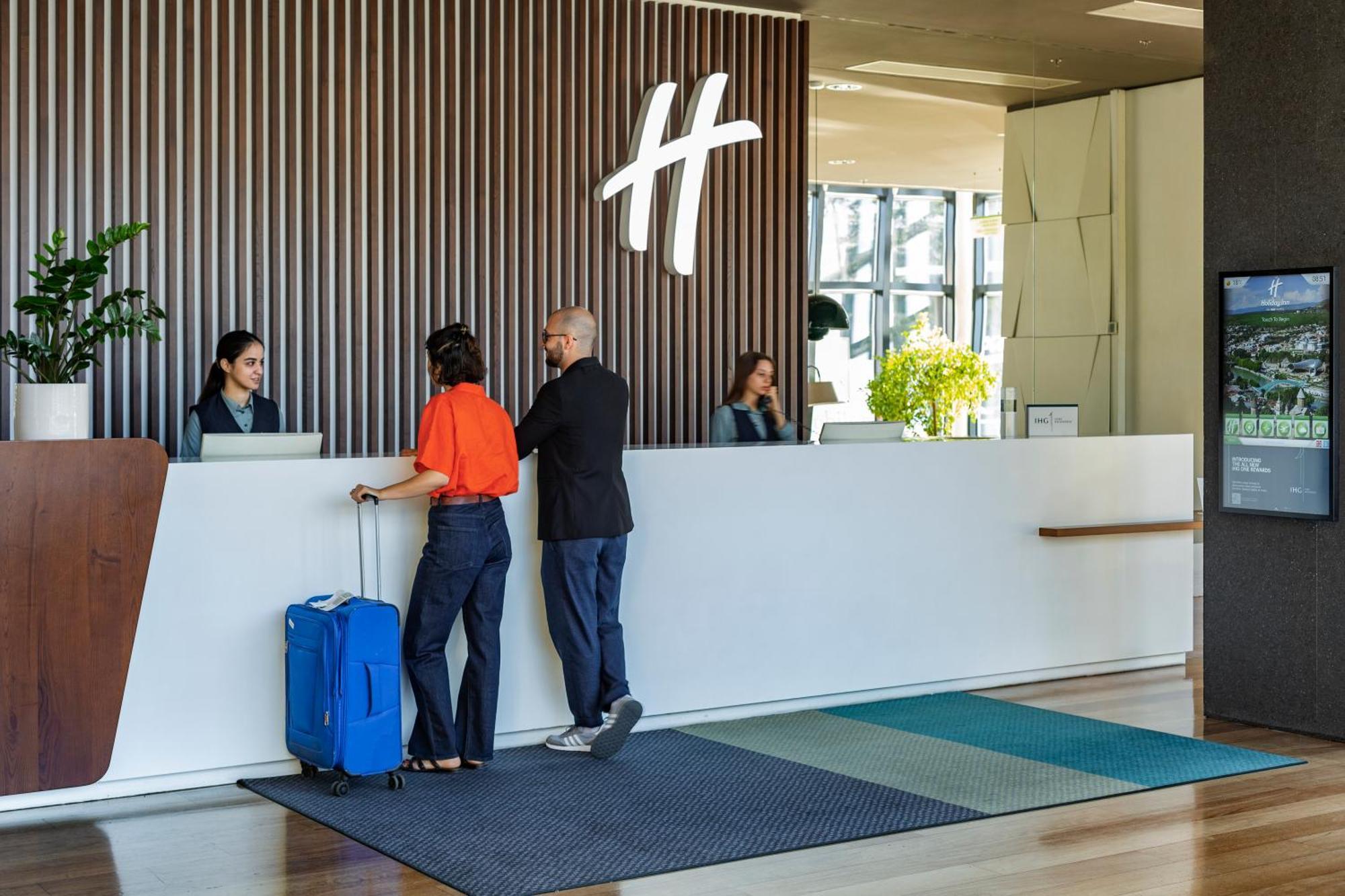 Holiday Inn - Tbilisi By Ihg Exterior photo